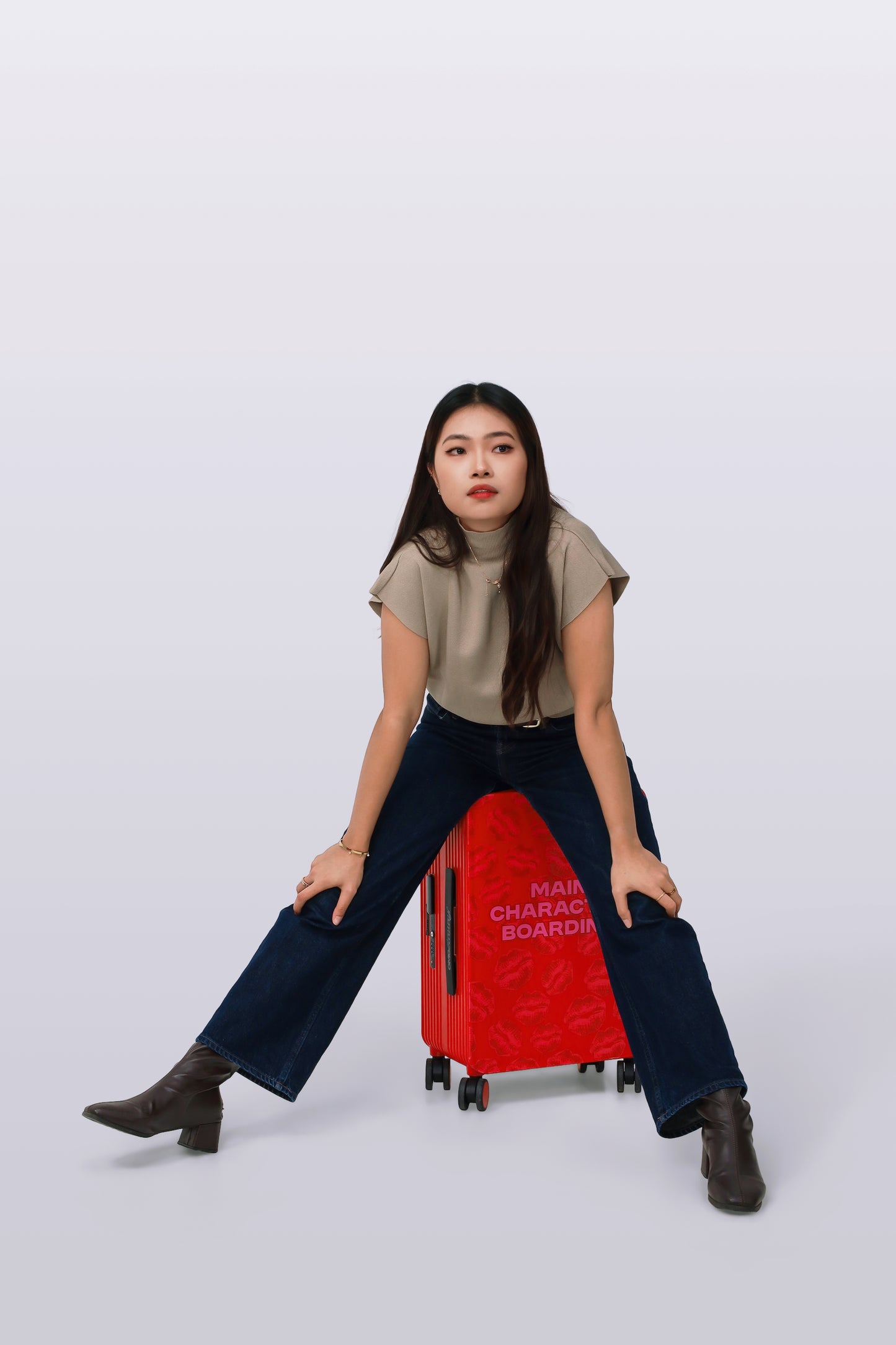 Libby Carry On in Red